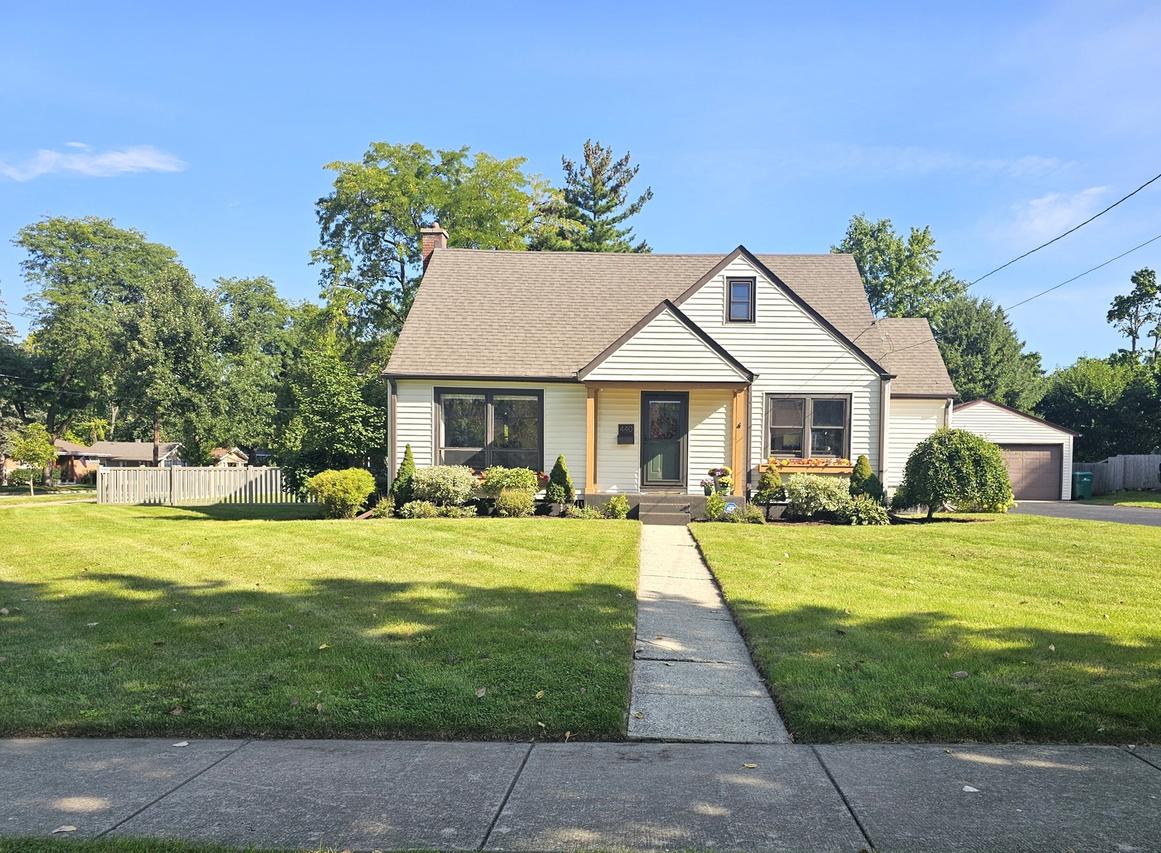 440 W Hickory St., Lombard, IL 60148