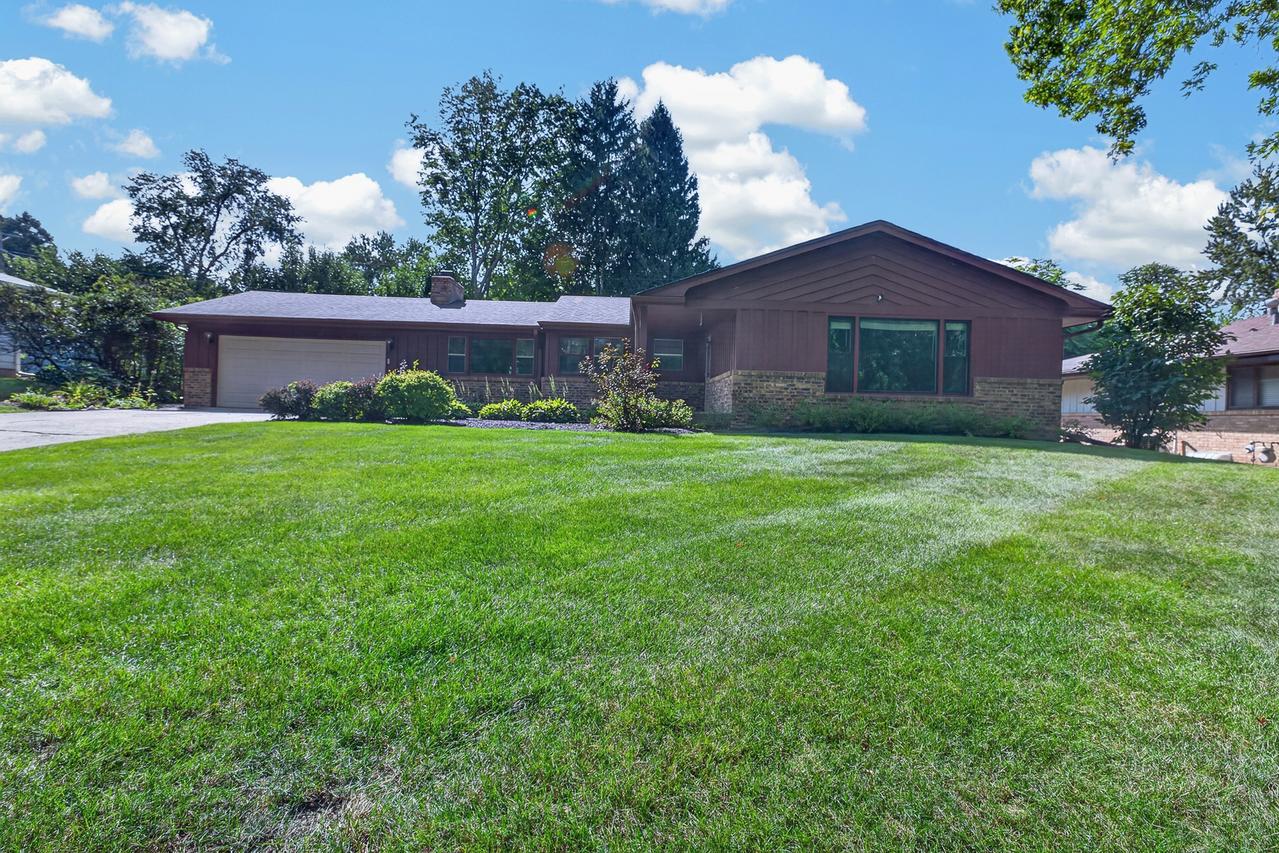 1112 Prestwick Pkwy., Rockford, IL 61107