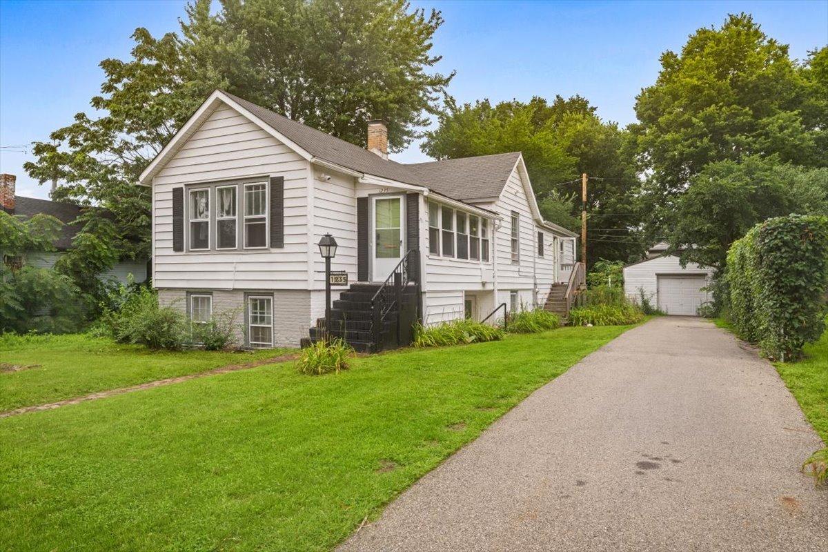 1235 Leon Pl., Evanston, IL 60201