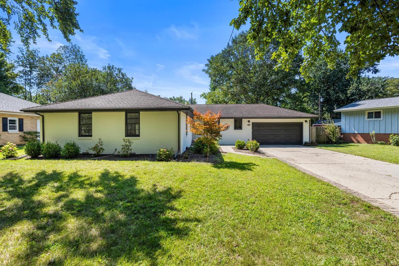 1107 Foothill Dr., Champaign, IL 61821