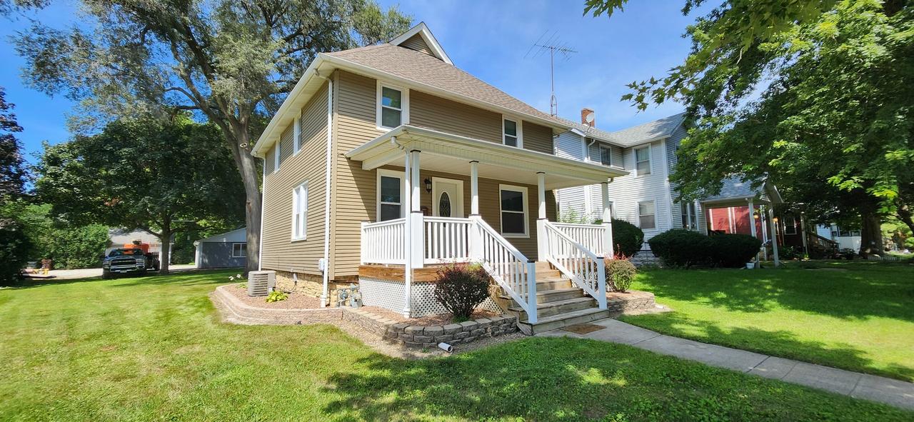 271 S Main St., Manteno, IL 60950