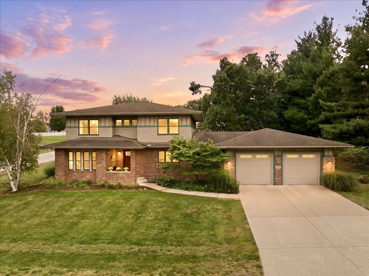 705 E Newton St., Heyworth, IL 61745