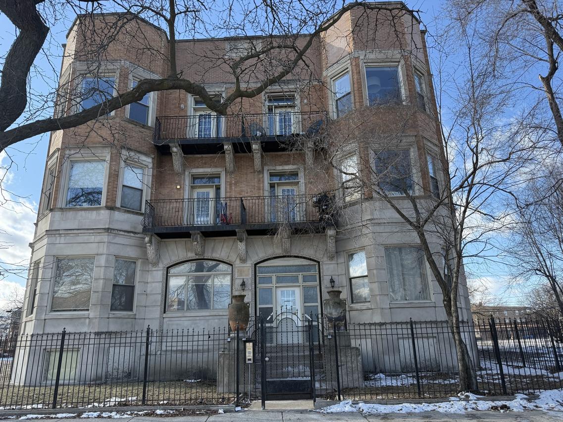 5014 S King Dr. #2E, Chicago, IL 60615