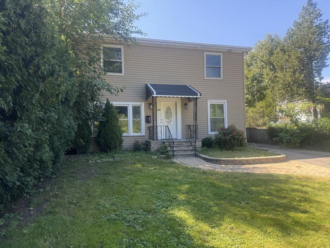 1336 Fowler Ave., Evanston, IL 60201