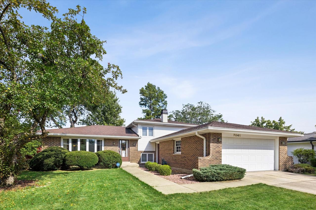 7041 Springside Ave., Downers Grove, IL 60516
