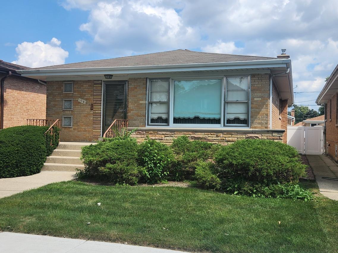 1941 N 75th Ave., Elmwood Park, IL 60707