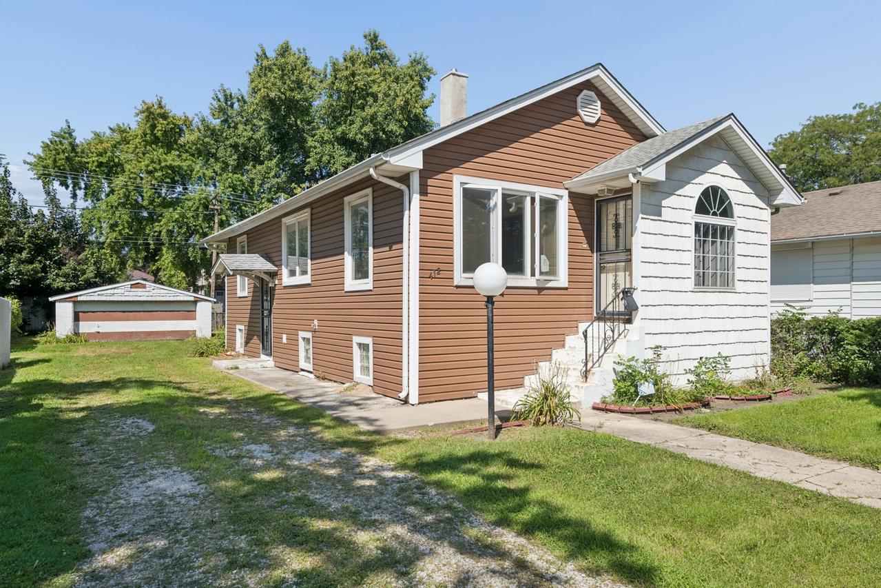 412 S 9th Ave., Maywood, IL 60153