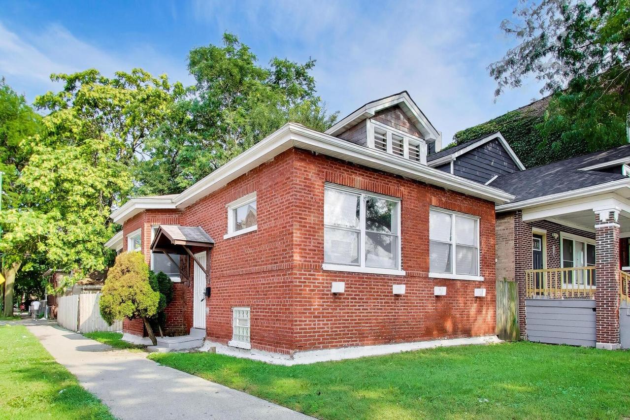 8301 S Maryland Ave., Chicago, IL 60619