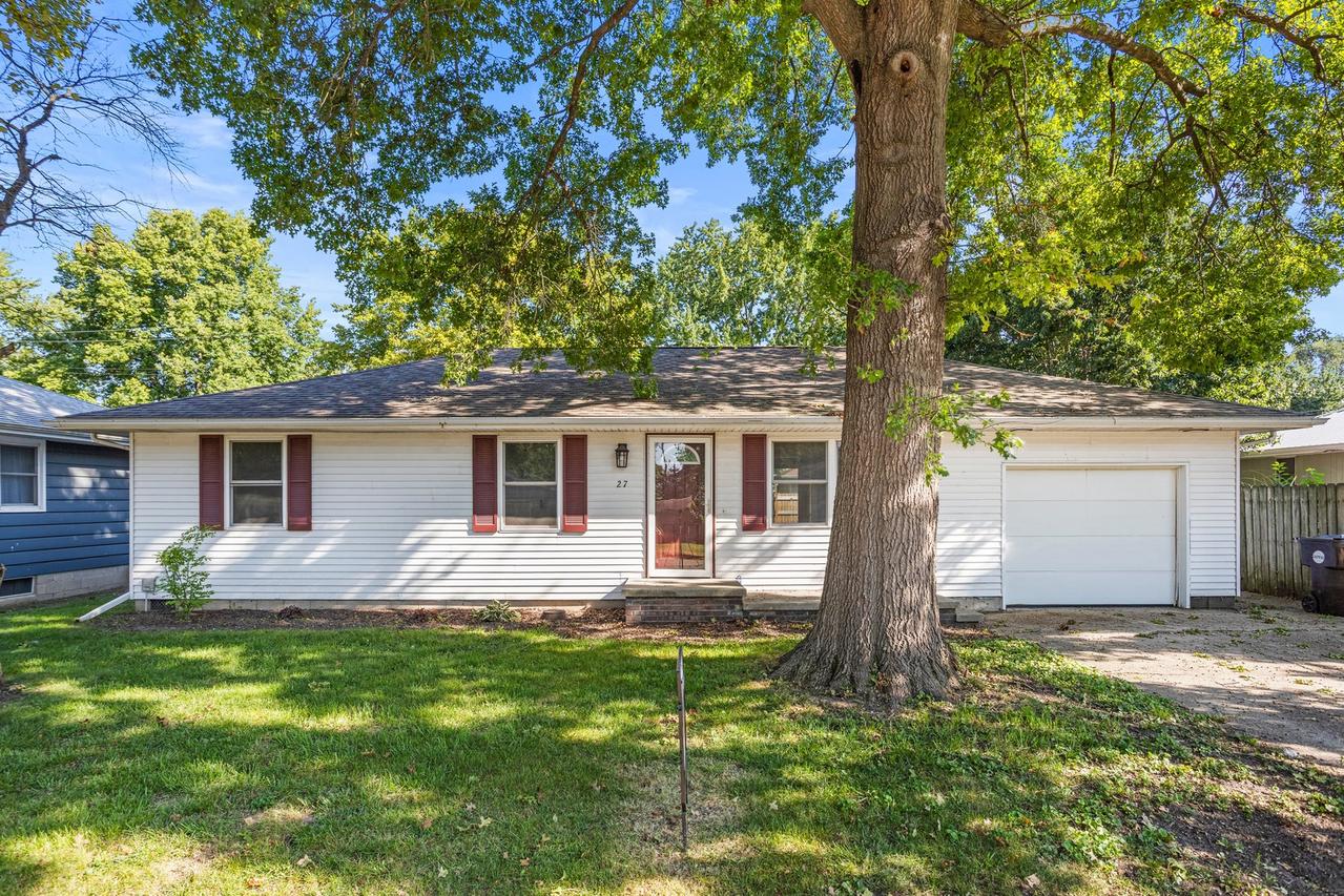 27 Elmwood Dr., Fisher, IL 61843