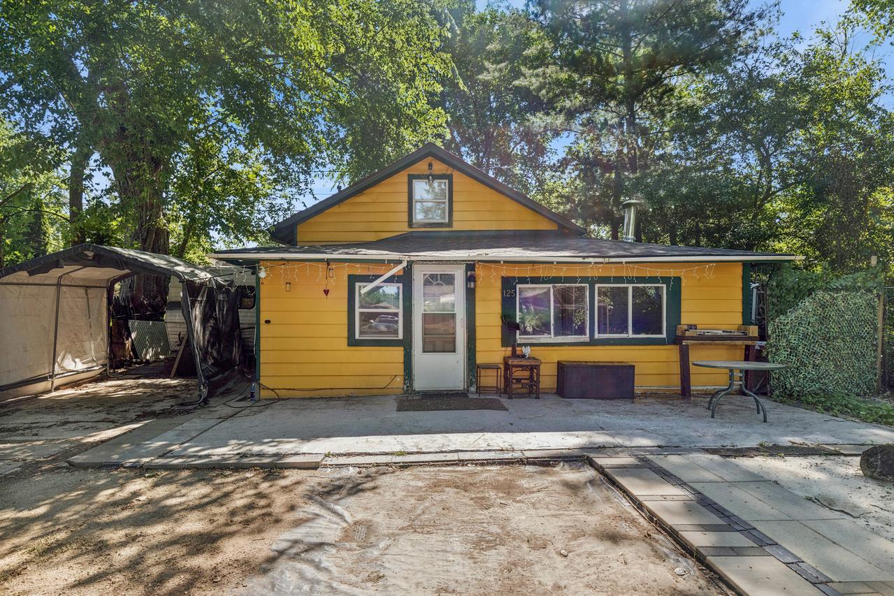 125 Sunnyside Ave., Crystal Lake, IL 60014