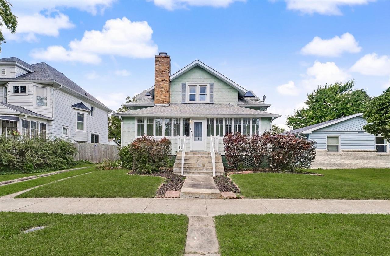 110 S Richman St., Villa Grove, IL 61956