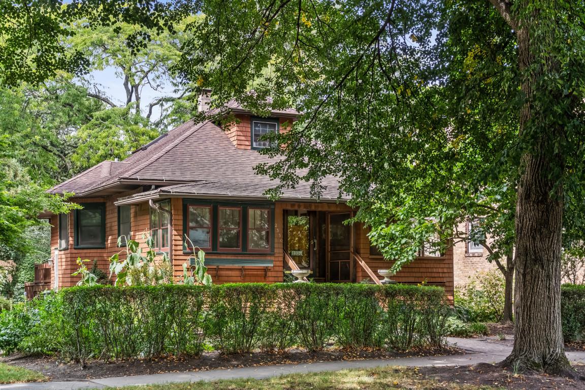 2330 Brown Ave., Evanston, IL 60201