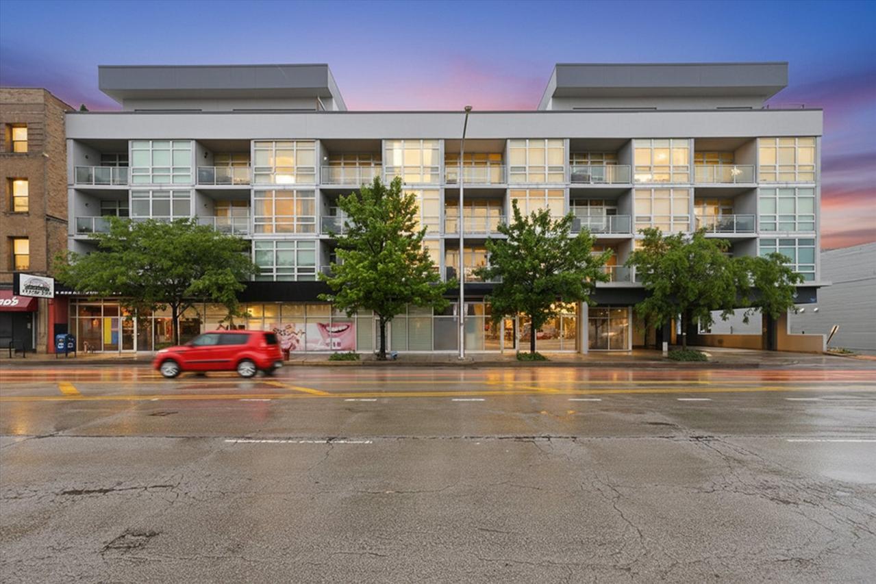 1610 W Fullerton Ave. #403, Chicago, IL 60614