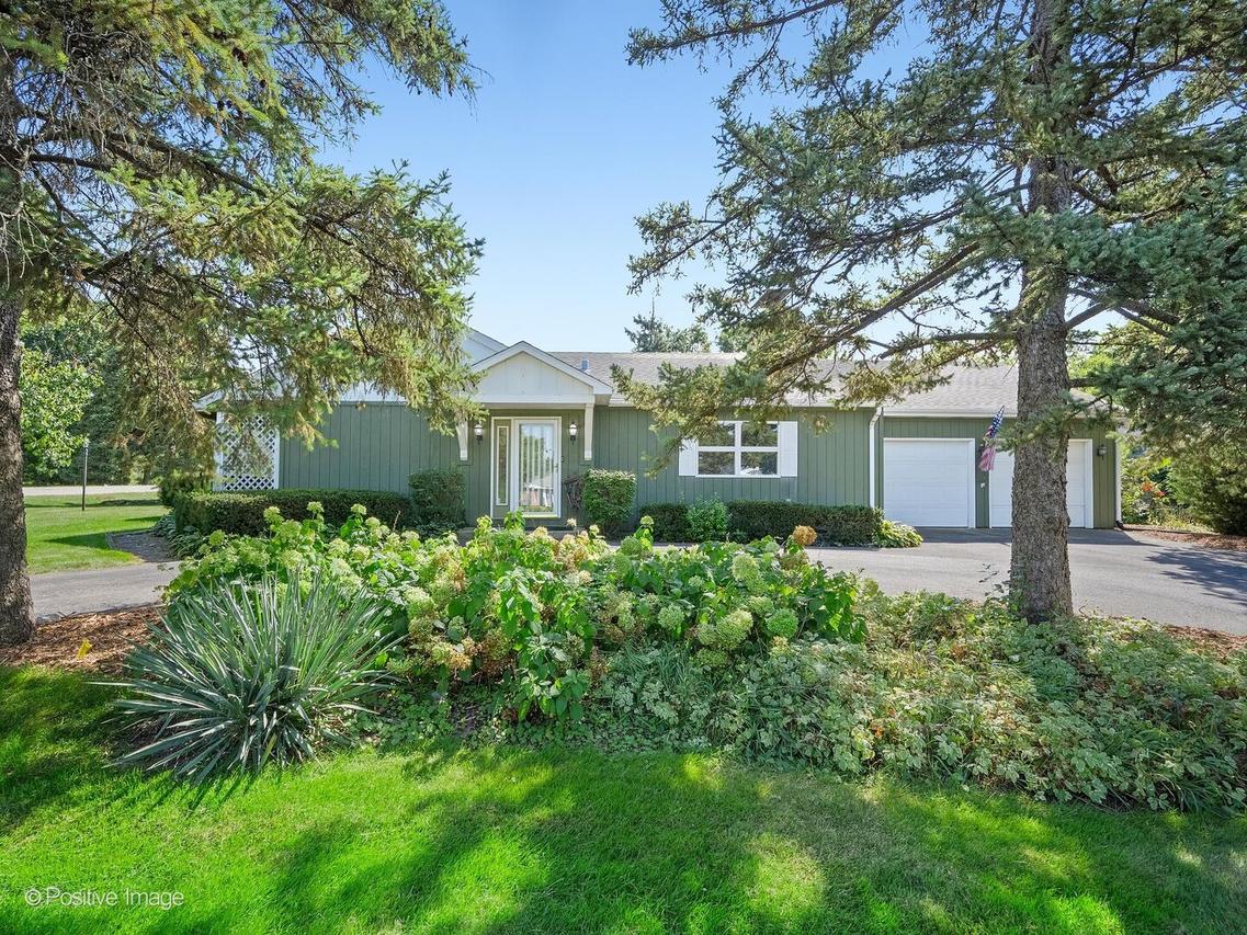 5428 Laurel Ave., La Grange Highlands, IL 60525
