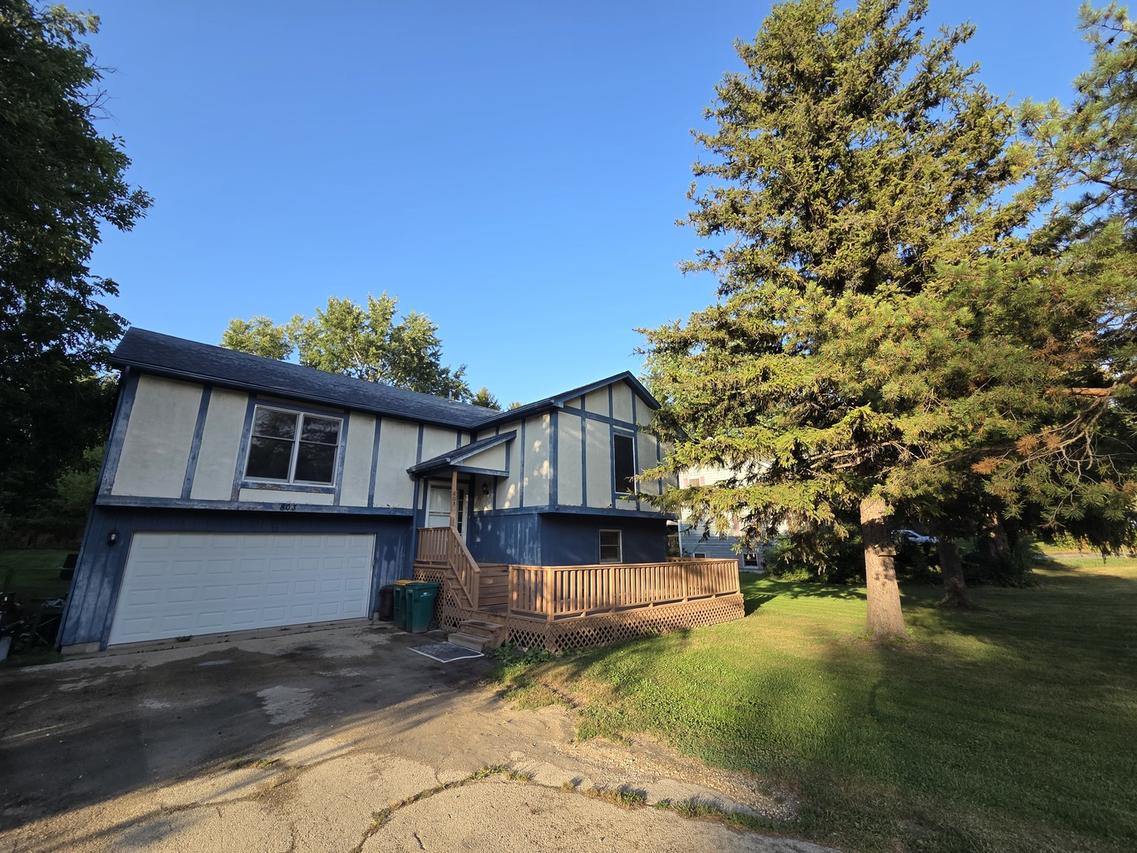 803 Main St., Maple Park, IL 60151