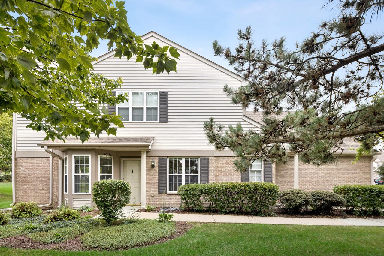 1720 Grove Ave. #A, Schaumburg, IL 60193