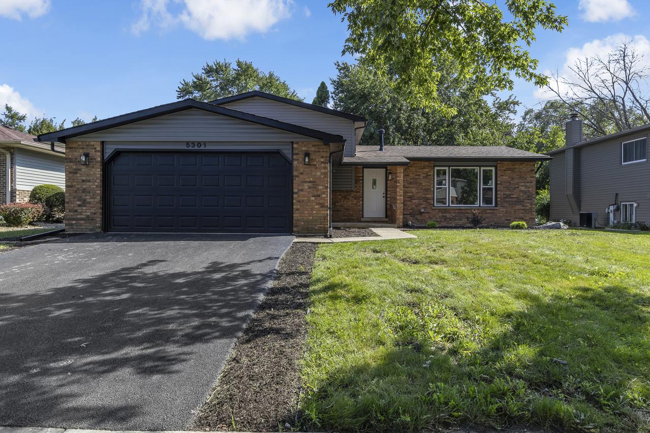5301 Imperial Dr., Richton Park, IL 60471