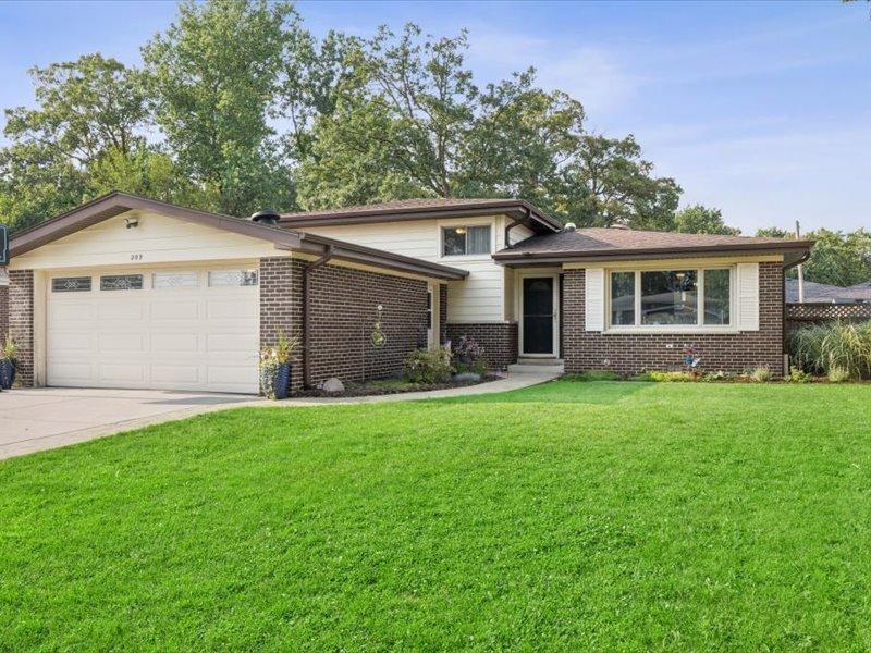 209 Murray Dr., Wood Dale, IL 60191