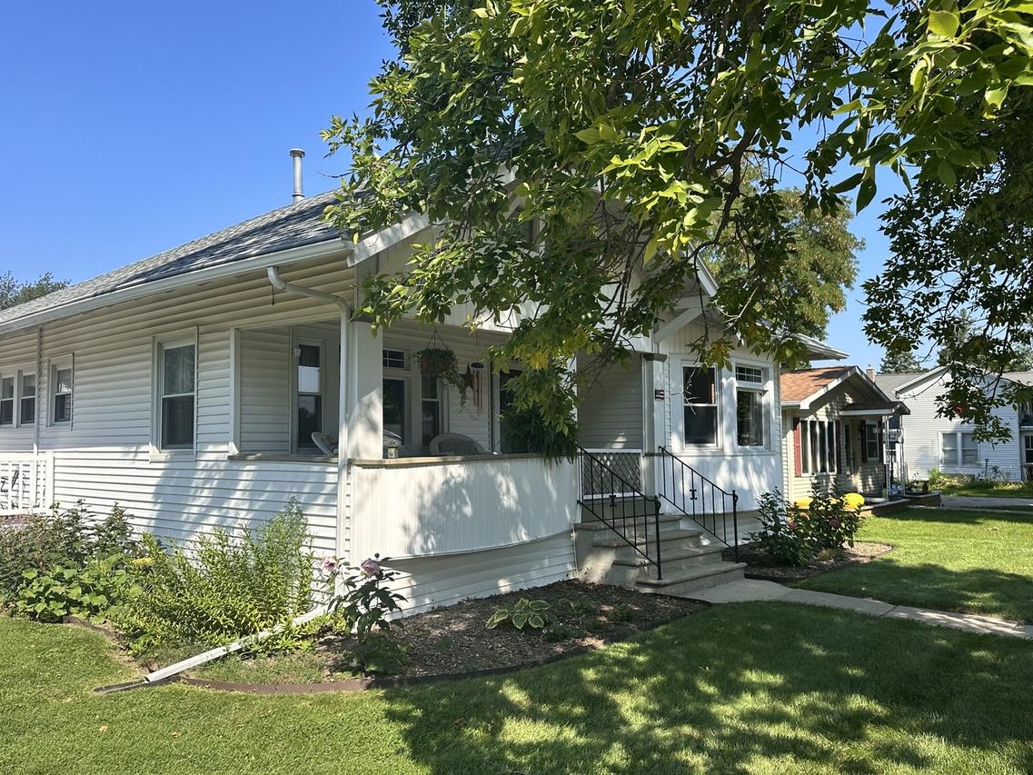 218 S Chestnut St., Shannon, IL 61078