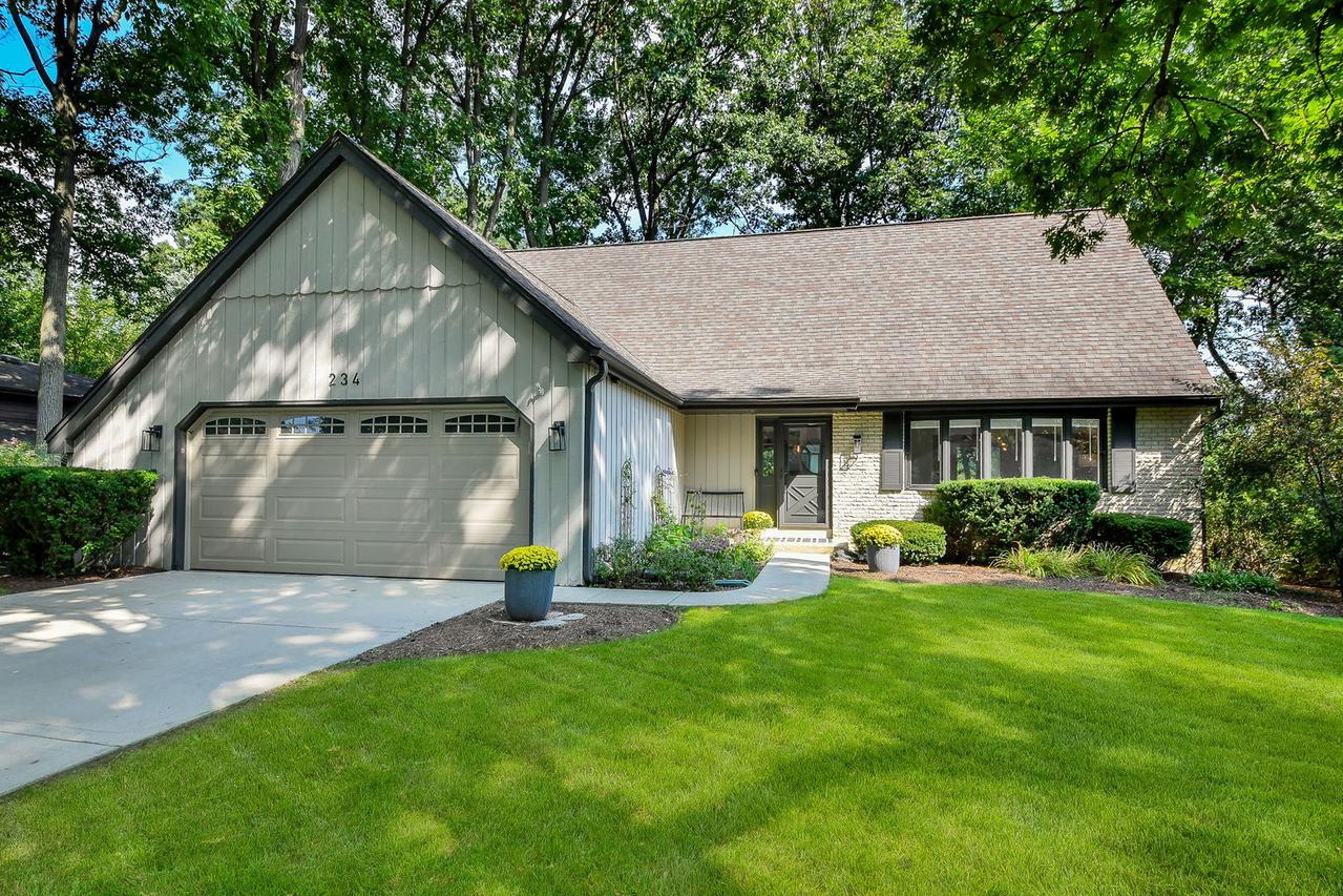 234 Jervey Ln., Bartlett, IL 60103