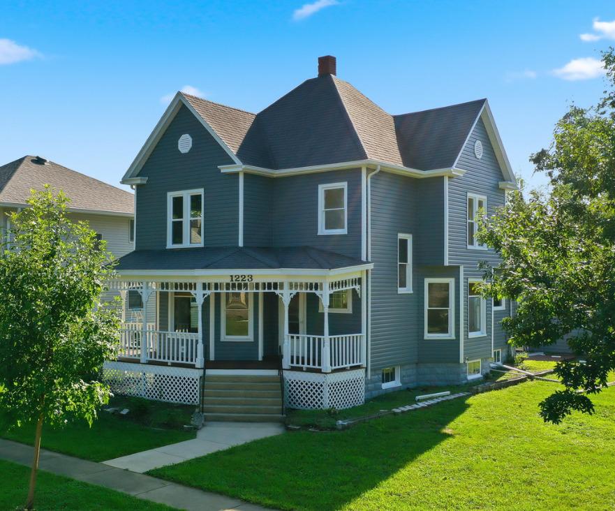1223 N Locust St., Pontiac, IL 61764