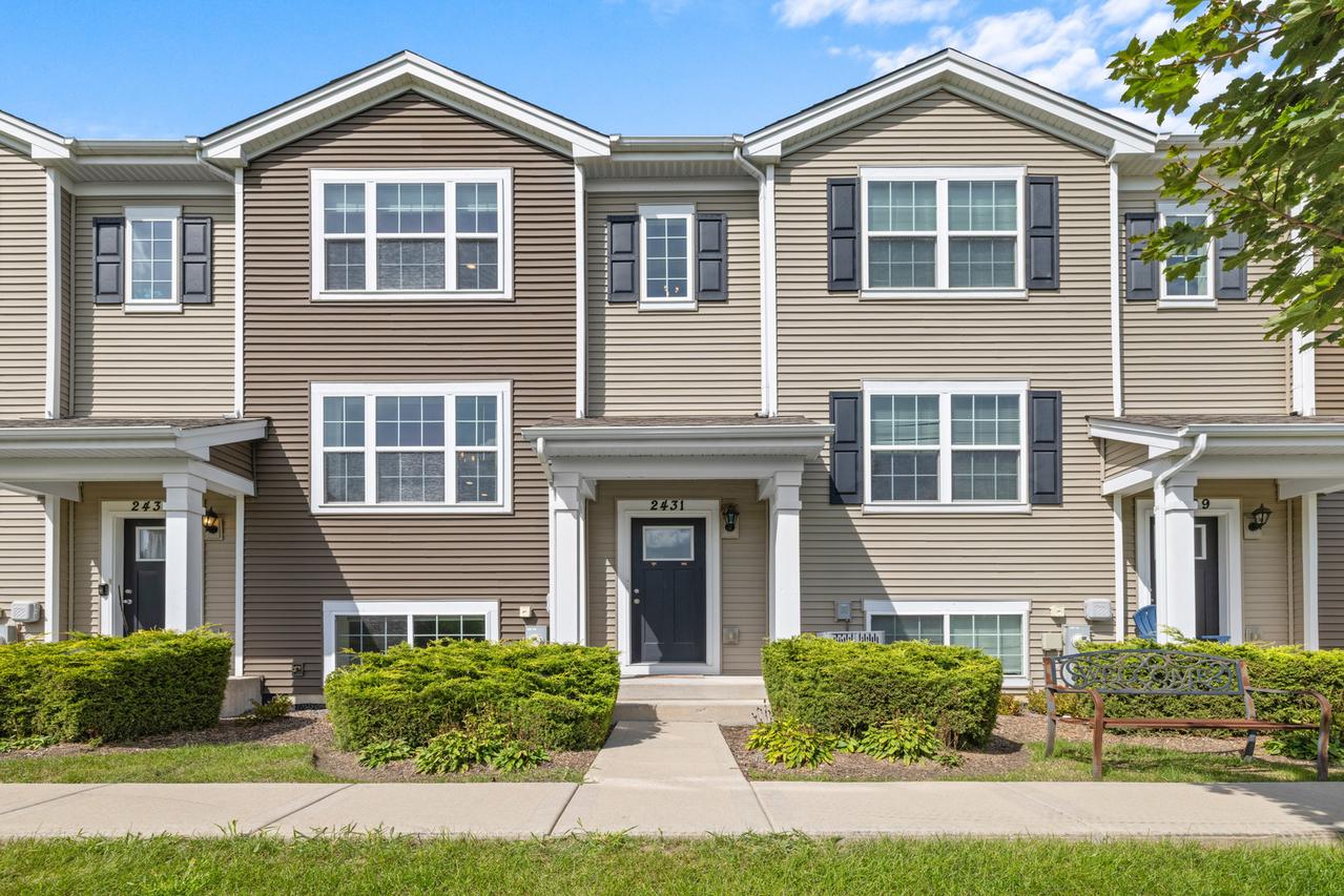 2431 Upland Rd., Pingree Grove, IL 60140