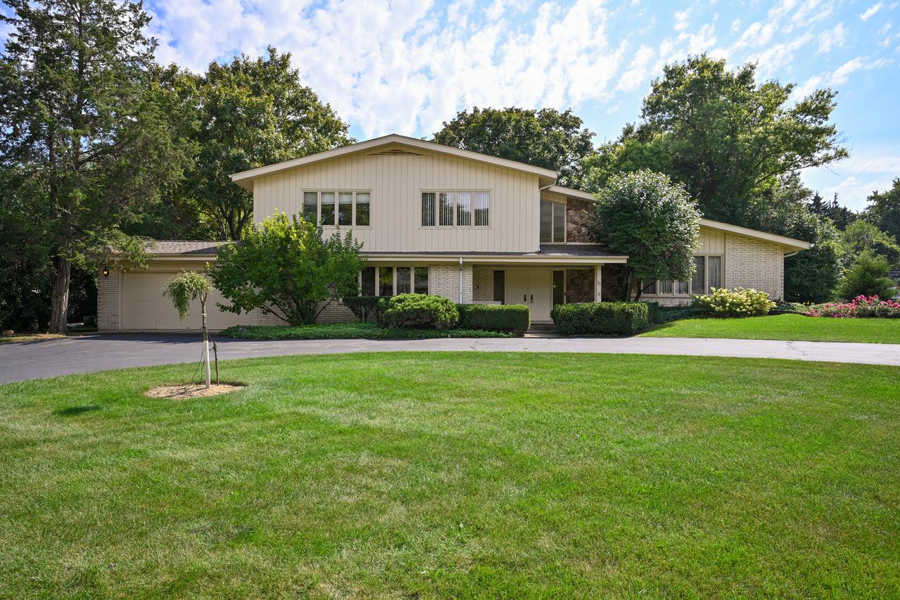 15 Croydon Ln., Oak Brook, IL 60523