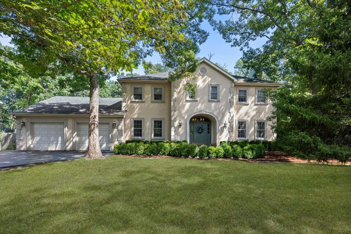[Address Hidden by Seller], Lake Forest, IL 60045