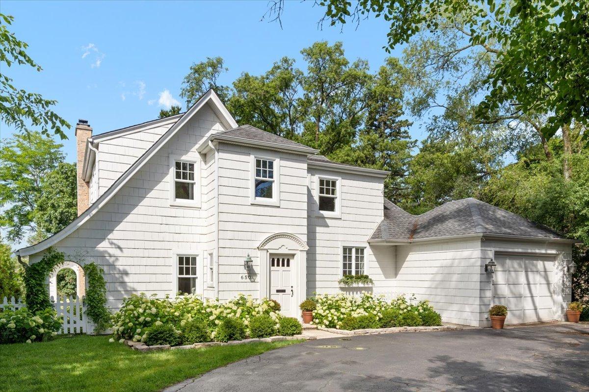 650 Green Bay Rd., Highland Park, IL 60035