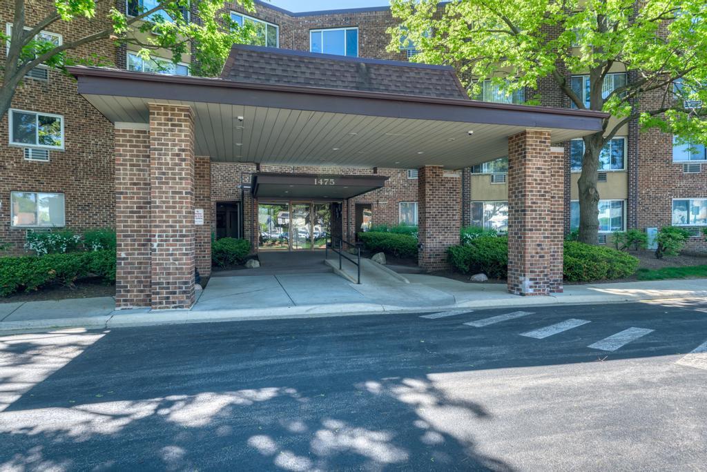 1475 Rebecca Dr. #418, Hoffman Estates, IL 60169