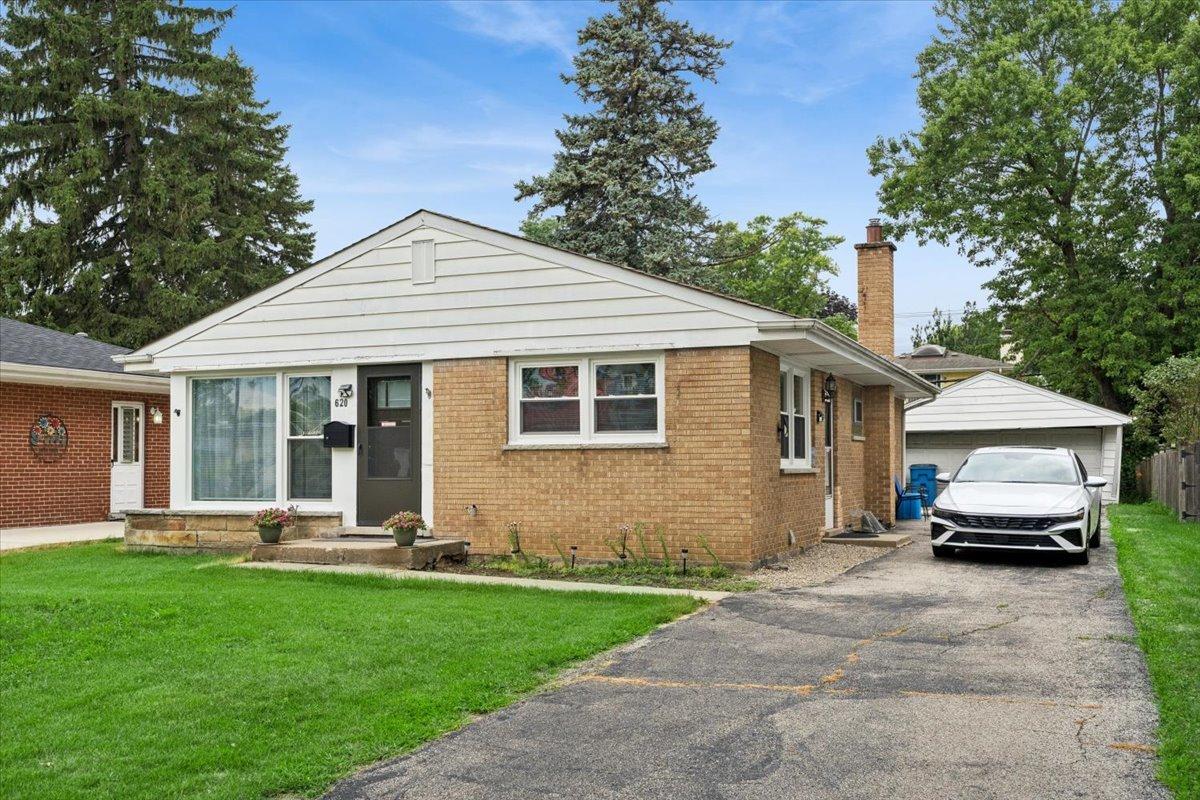 620 N Main St., Mount Prospect, IL 60056