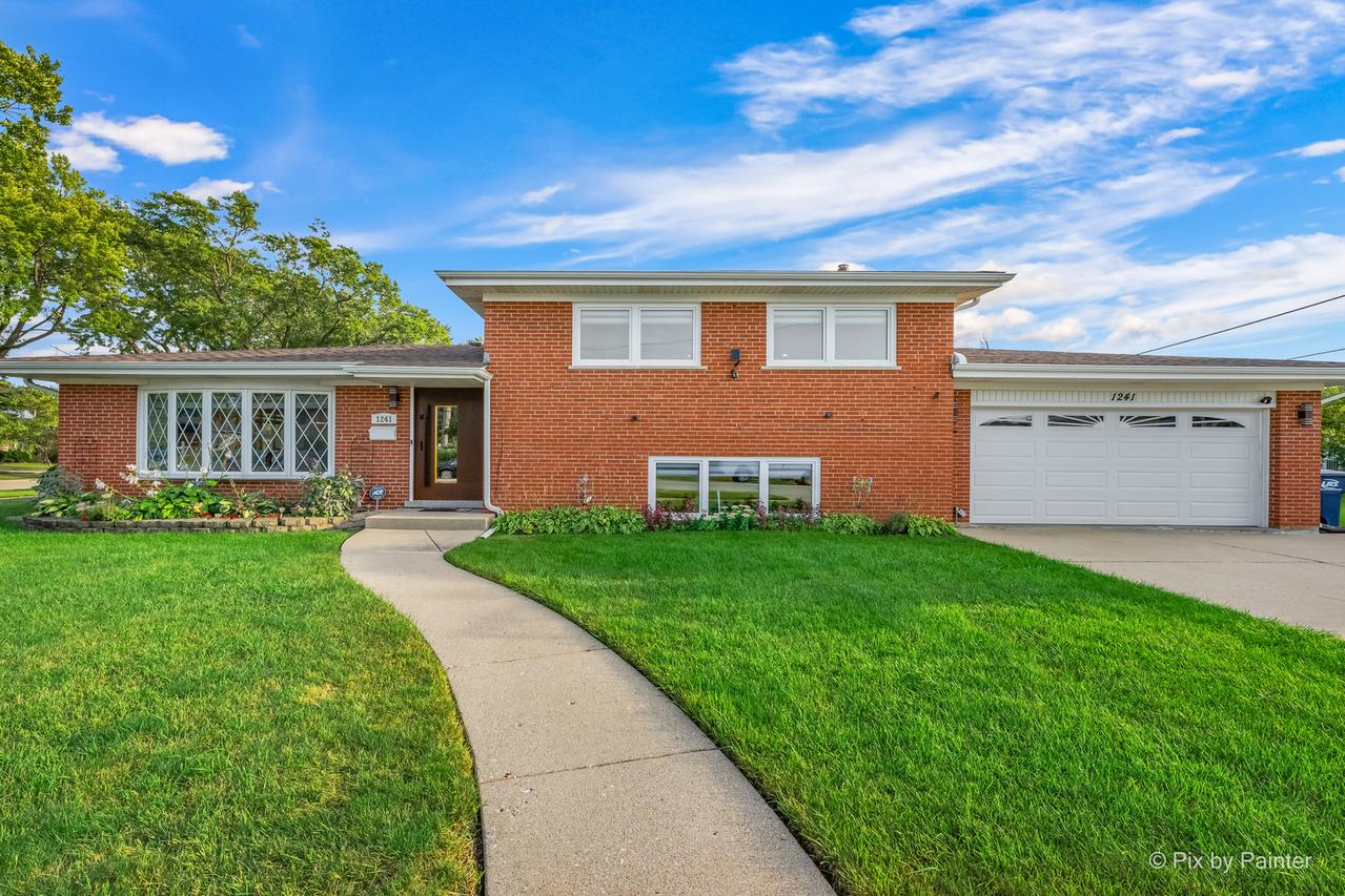 1241 Fargo Ave., Des Plaines, IL 60018