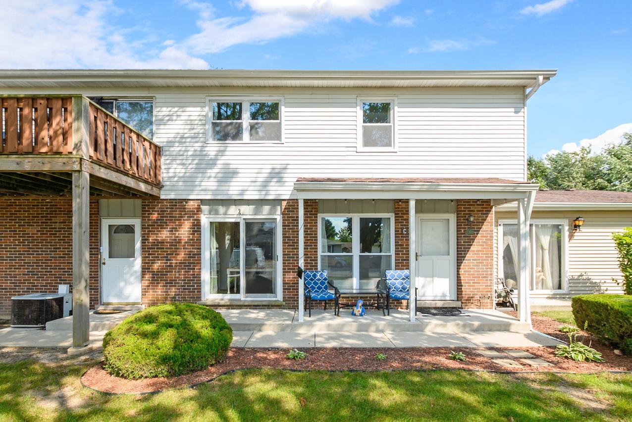 19545 116th Ave. #C, Mokena, IL 60448