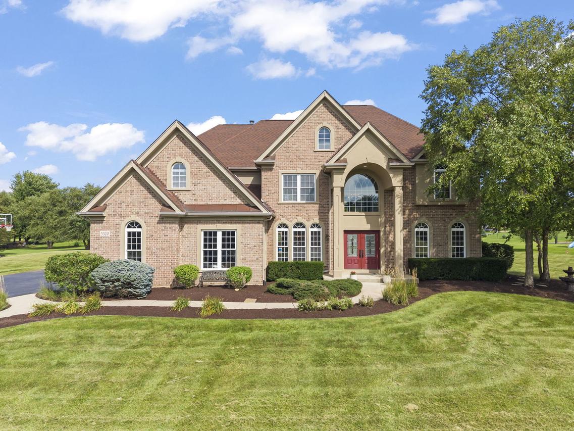 5320 Goldenrod Dr., Oswego, IL 60543