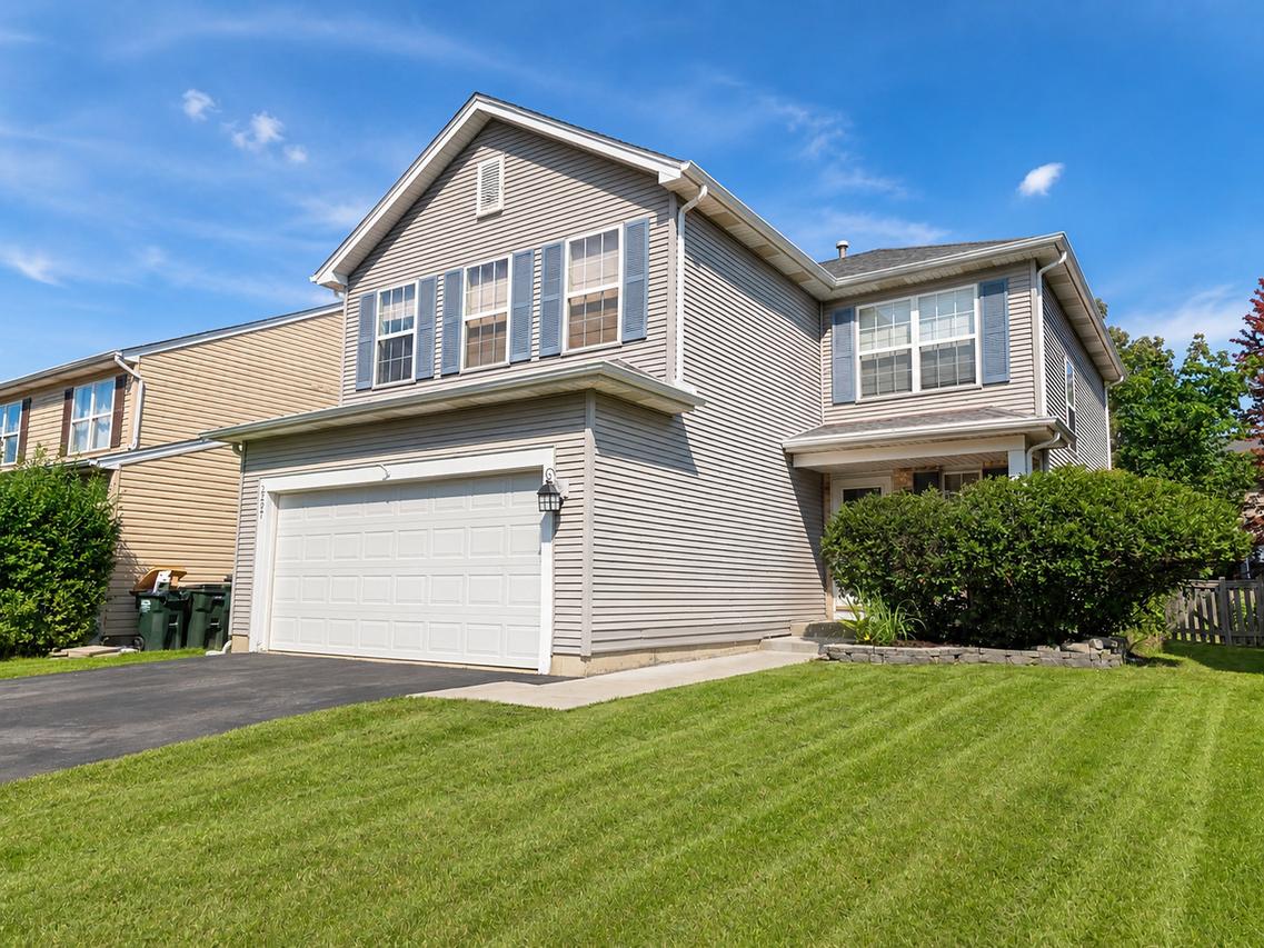 2297 N Arapahoe Tr., Round Lake Heights, IL 60073