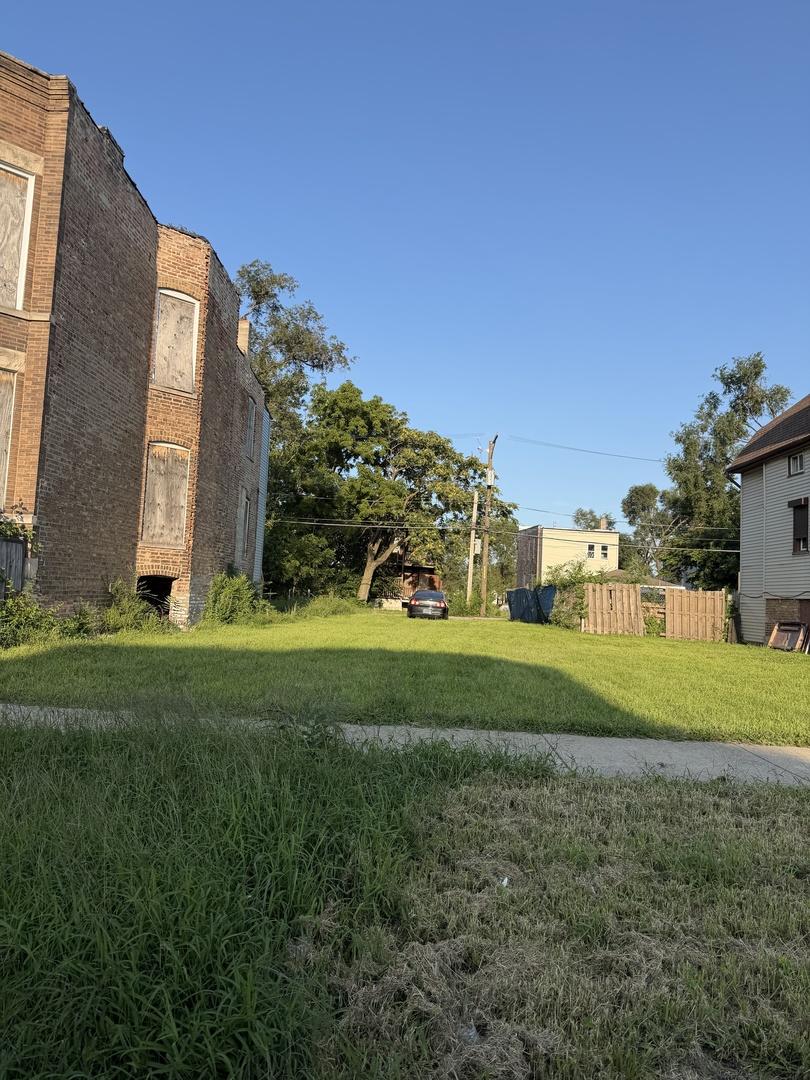 6329 S Paulina St., Chicago, IL 60636