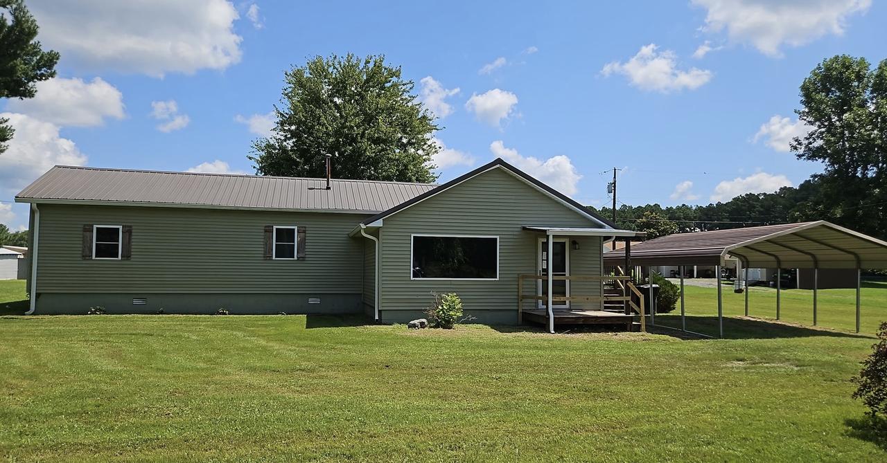 905 Shaw Dr., Norris City, IL 62869