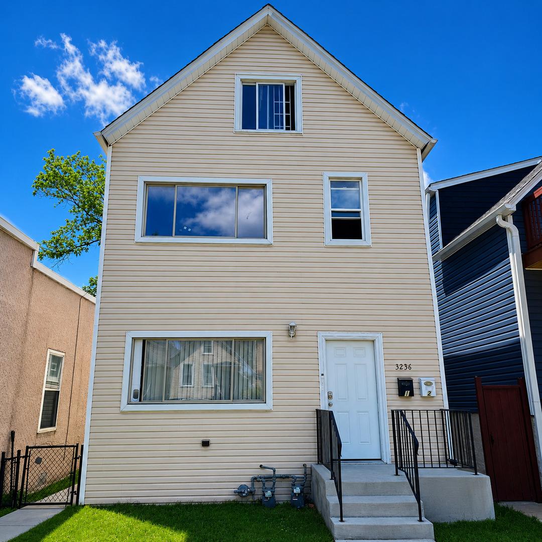3236 S 49th Ave., Cicero, IL 60804