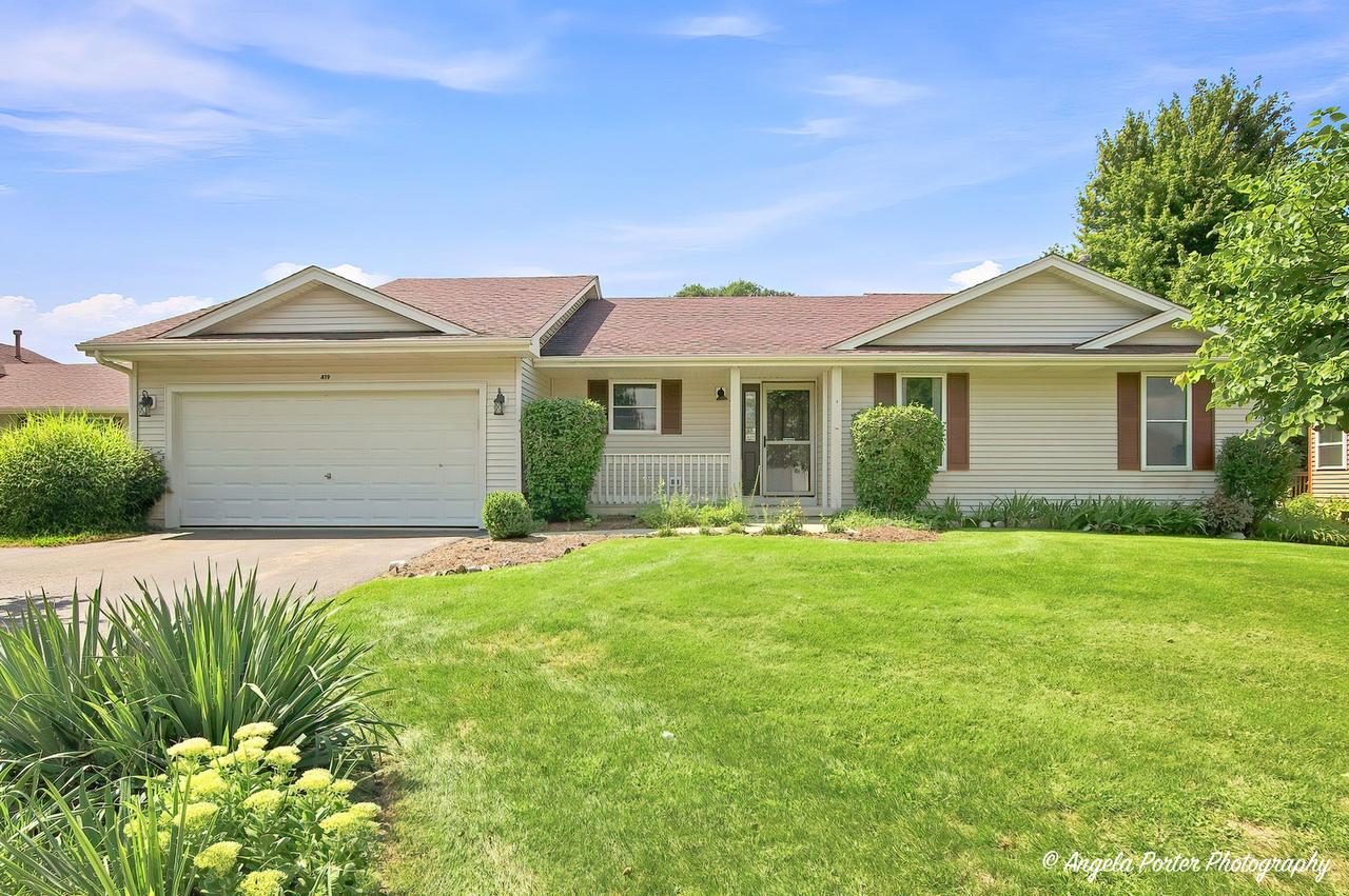 419 Wimbleton Tr., Mchenry, IL 60050