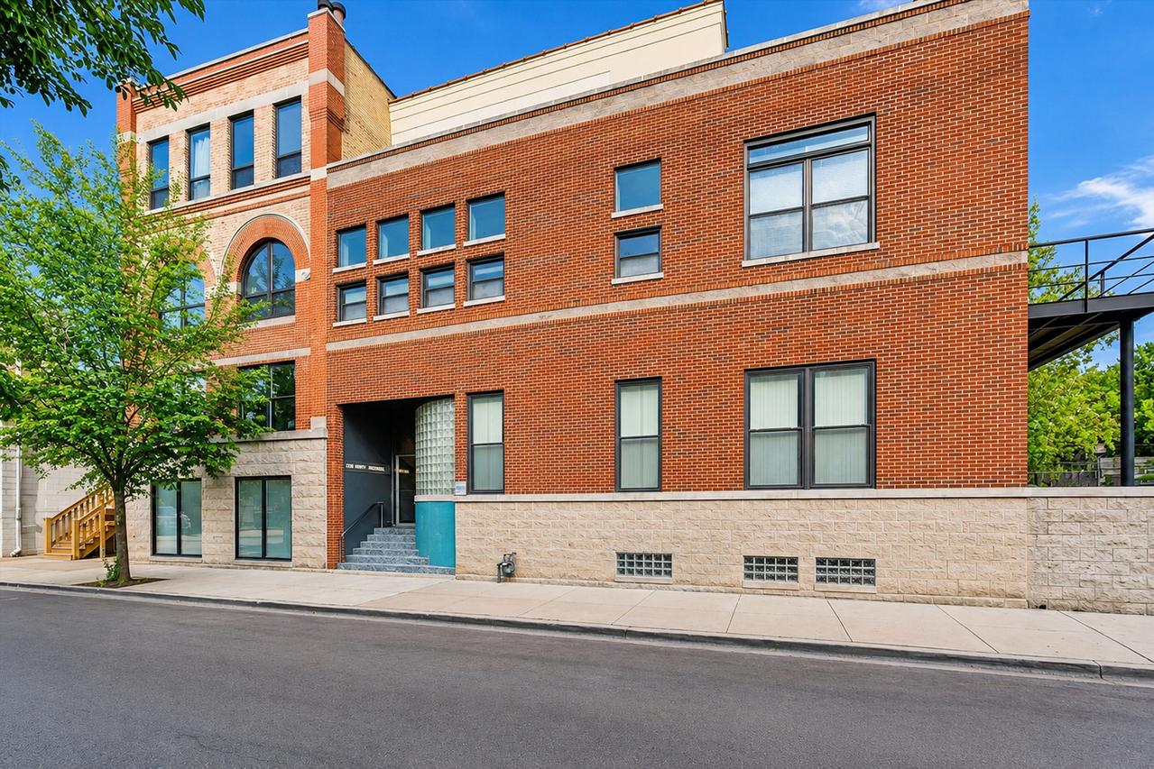 2343 N Greenview Ave. #105, Chicago, IL 60614