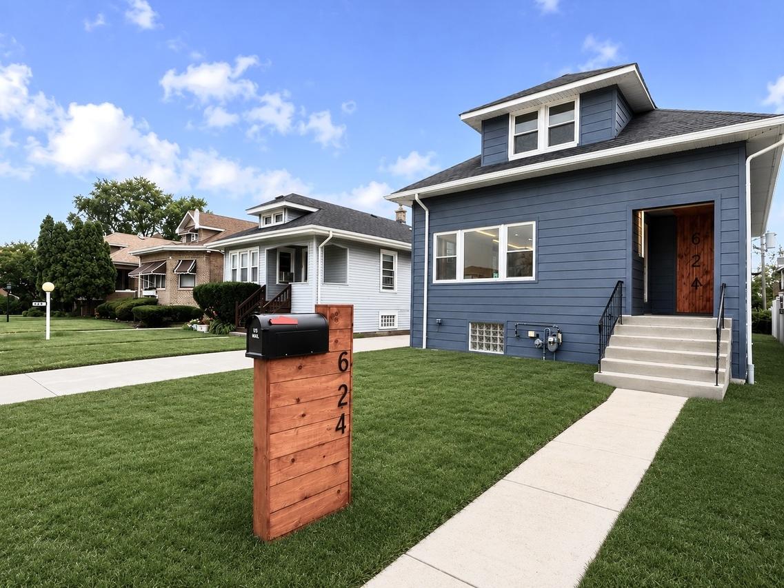 624 S 19th Ave., Maywood, IL 60153