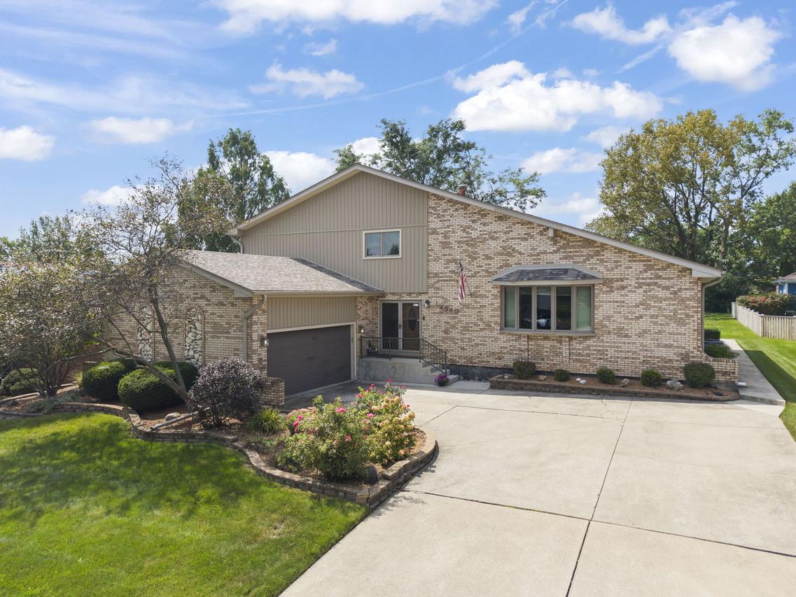 13540 S Monaghan Rd., Homer Glen, IL 60491