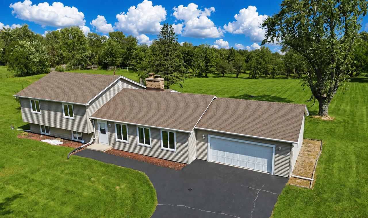26553 S Woodlawn Ave., Crete, IL 60417