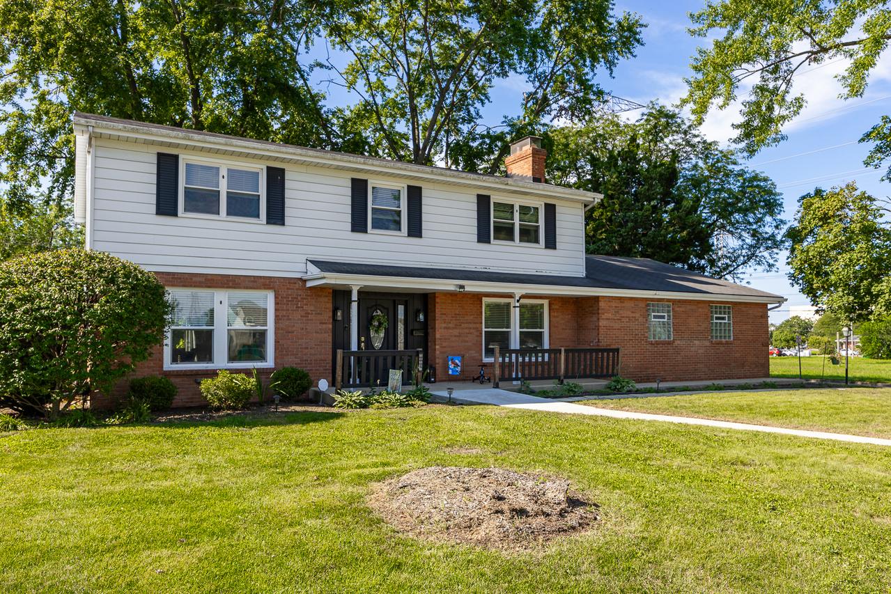 1914 W Acres Rd., Joliet, IL 60435