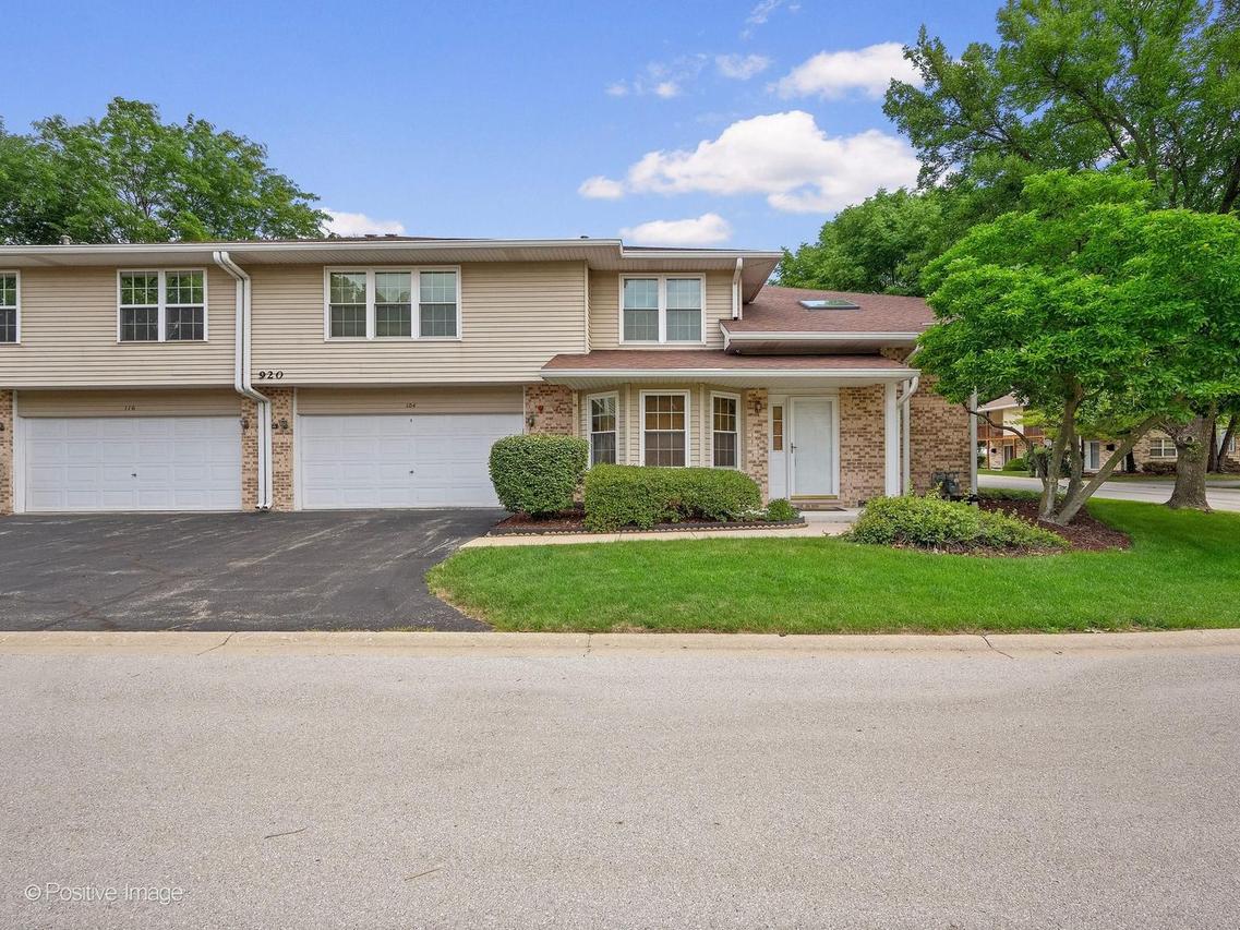 920 Elderberry Cir. #104, Naperville, IL 60563