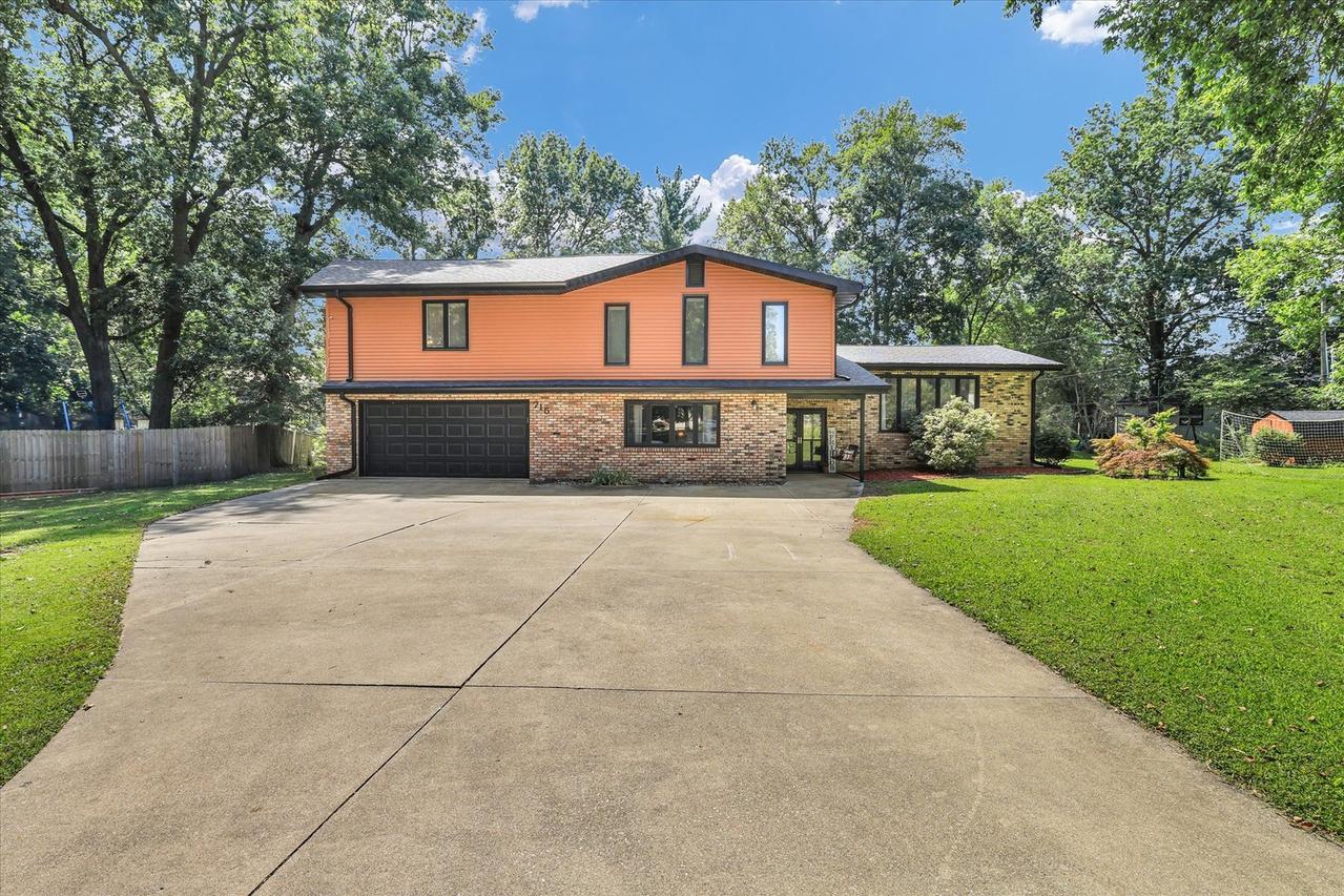 715 Cortez Dr., Forsyth, IL 62535