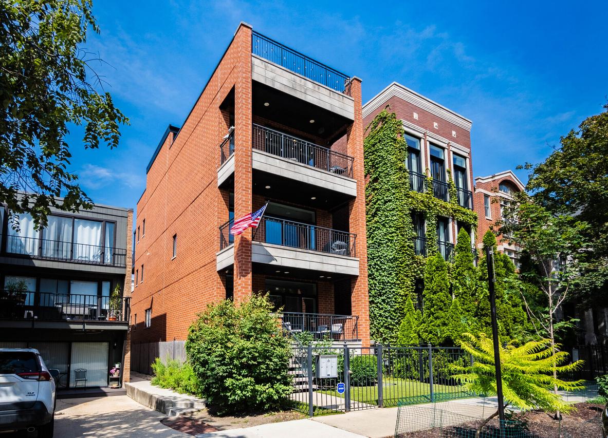 920 W Wrightwood Ave. #2, Chicago, IL 60614