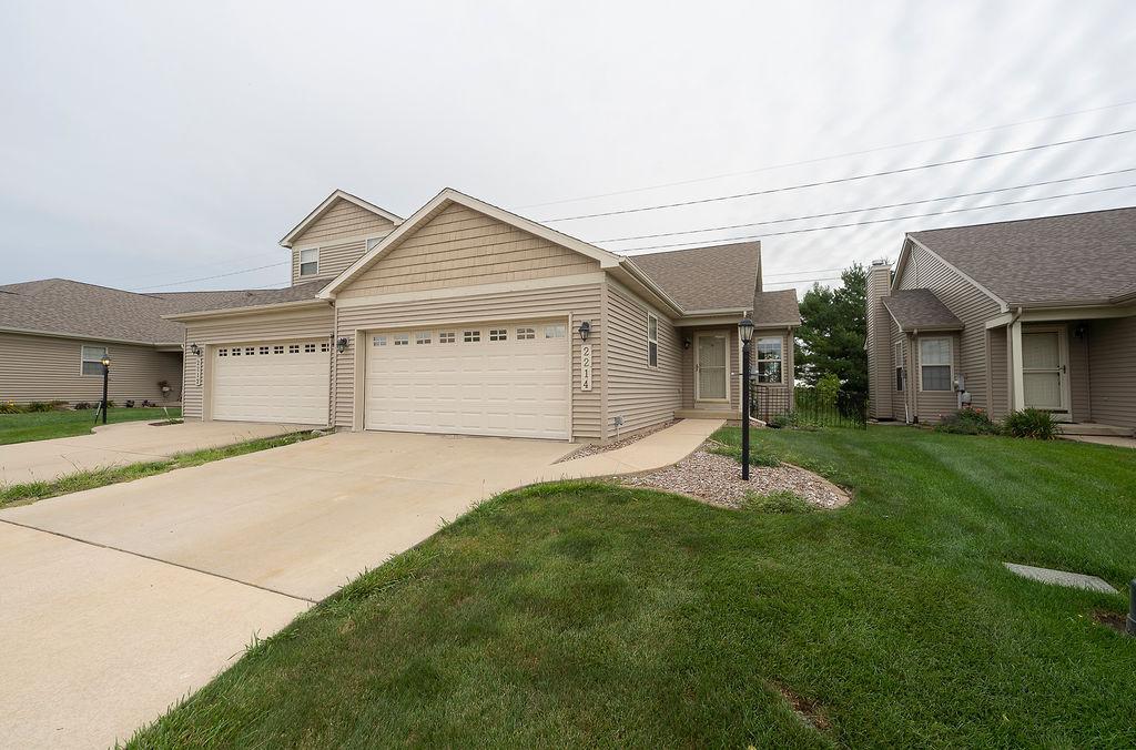 2214 Pebblebrook Ln., Urbana, IL 61802