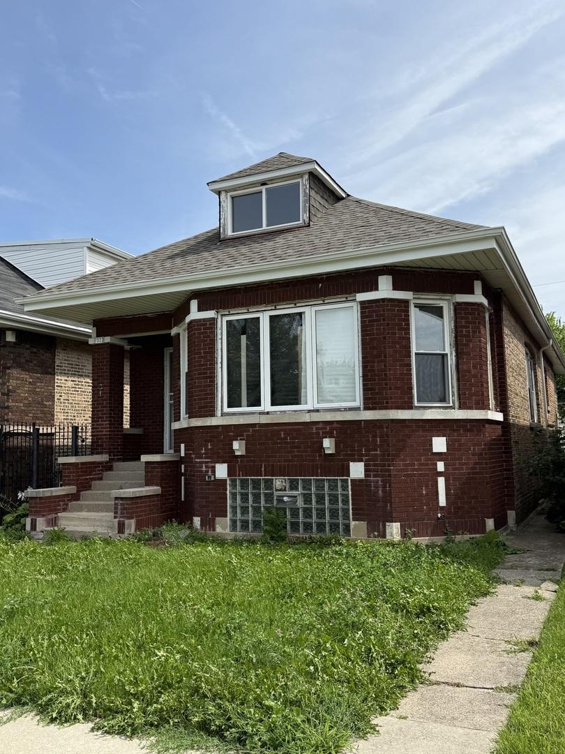 7521 S Winchester Ave., Chicago, IL 60620