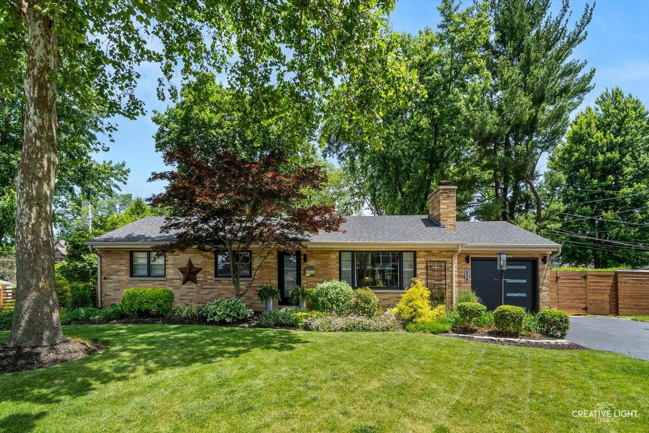 516 S Sleight St., Naperville, IL 60540